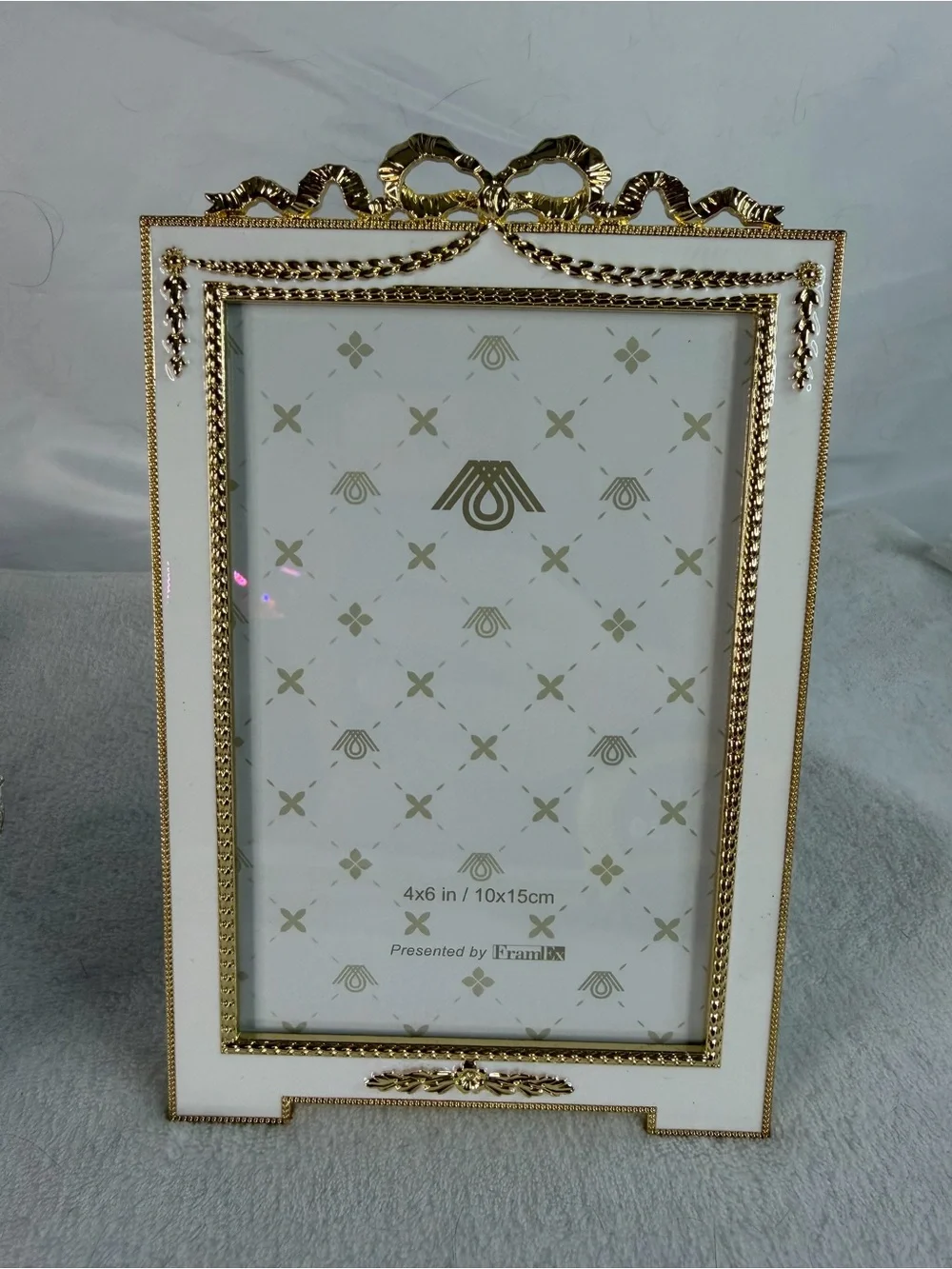 Silver Ornate Oval Photo Frame